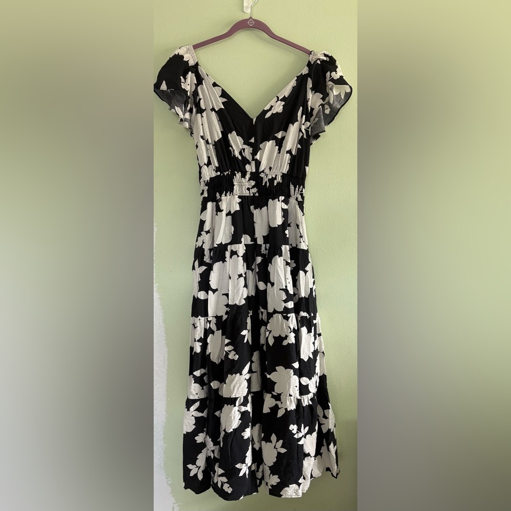 Rachel Zoe Floral Tiered Maxi Dress. Large